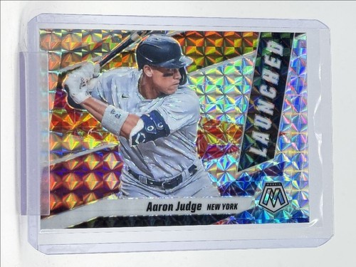 AARON JUDGE 2021 MOSAIC LAUNCHED SILVER PRIZM NEW YORK Q2064