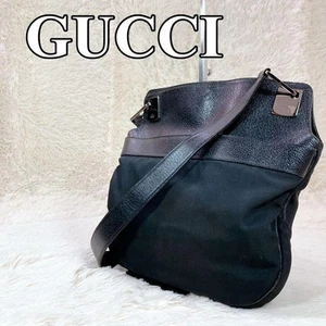 Sac à bandoulière GUCCI toile nylon x cuir #QO38EP