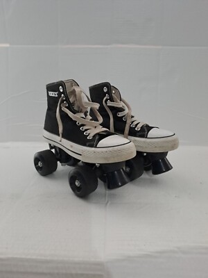 Roces Chuck Classic Black Canvas High Top Quad Rollschuhe - Größe UK 1 EU 34 