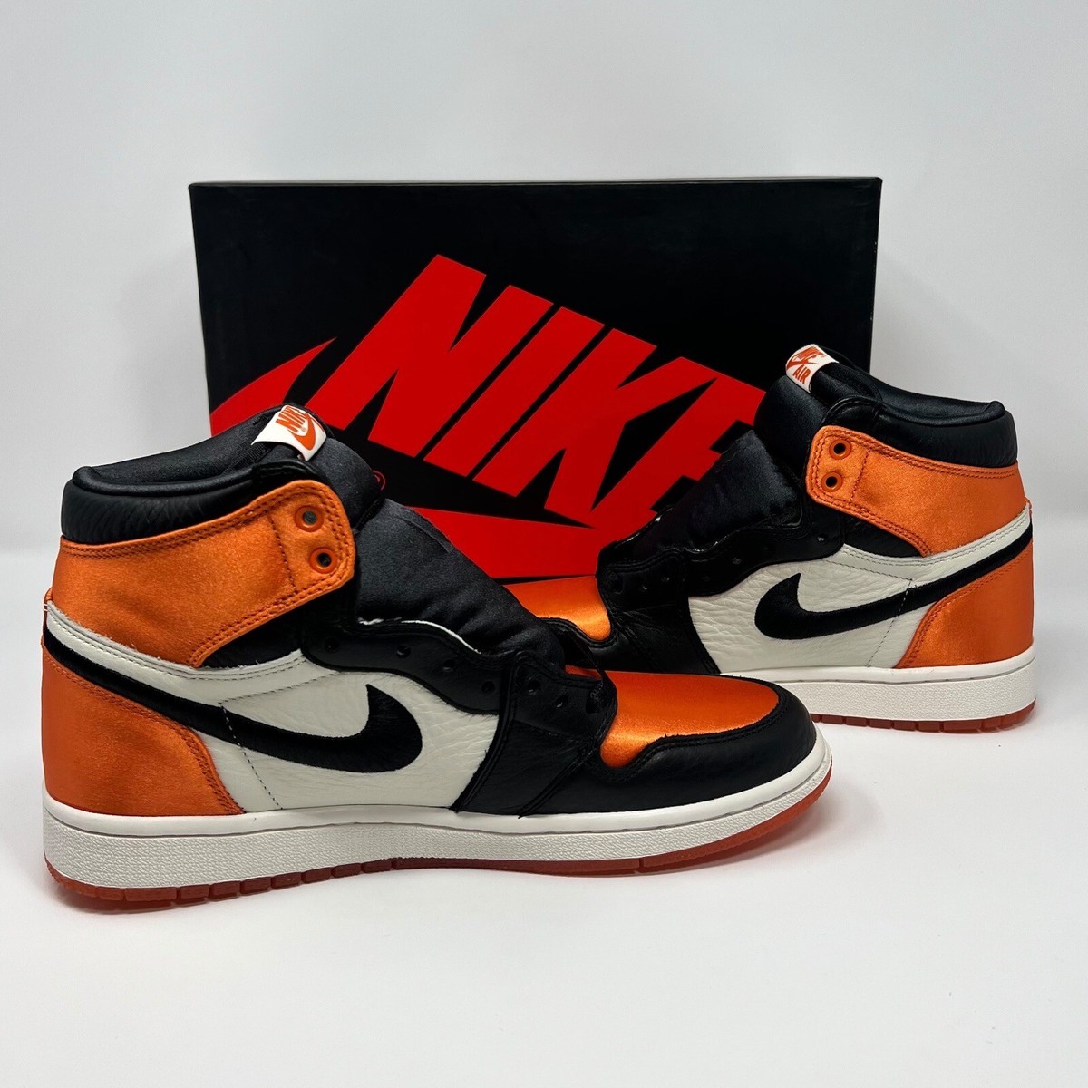 Women's Air Jordan 1 Retro High OG Satin Shattered Backboard Women's Air Jordan 1 Retro High OG Satin Shattered Backboard