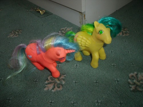 VINTAGE MY LITTLE PONY 2 GROSSE PONYS! EINHORN & GEFLÜGELT KOMPLETT NICHT MAKELLOS