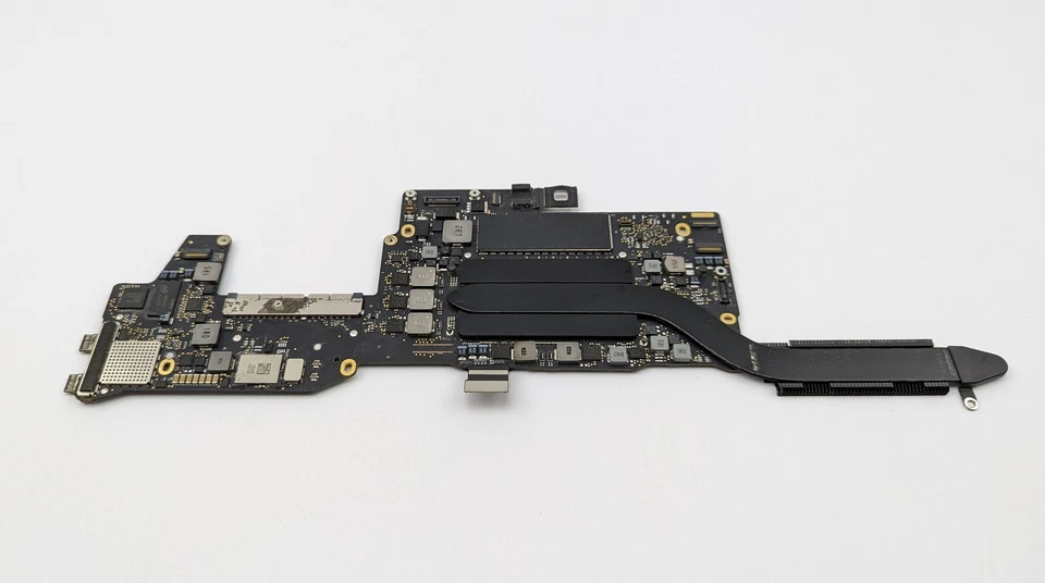 MacBook Pro 13" A1708 2017 Logic Board Intel Core i5 2.3GHz 8GB 820-00840-A - Image 2 of 4