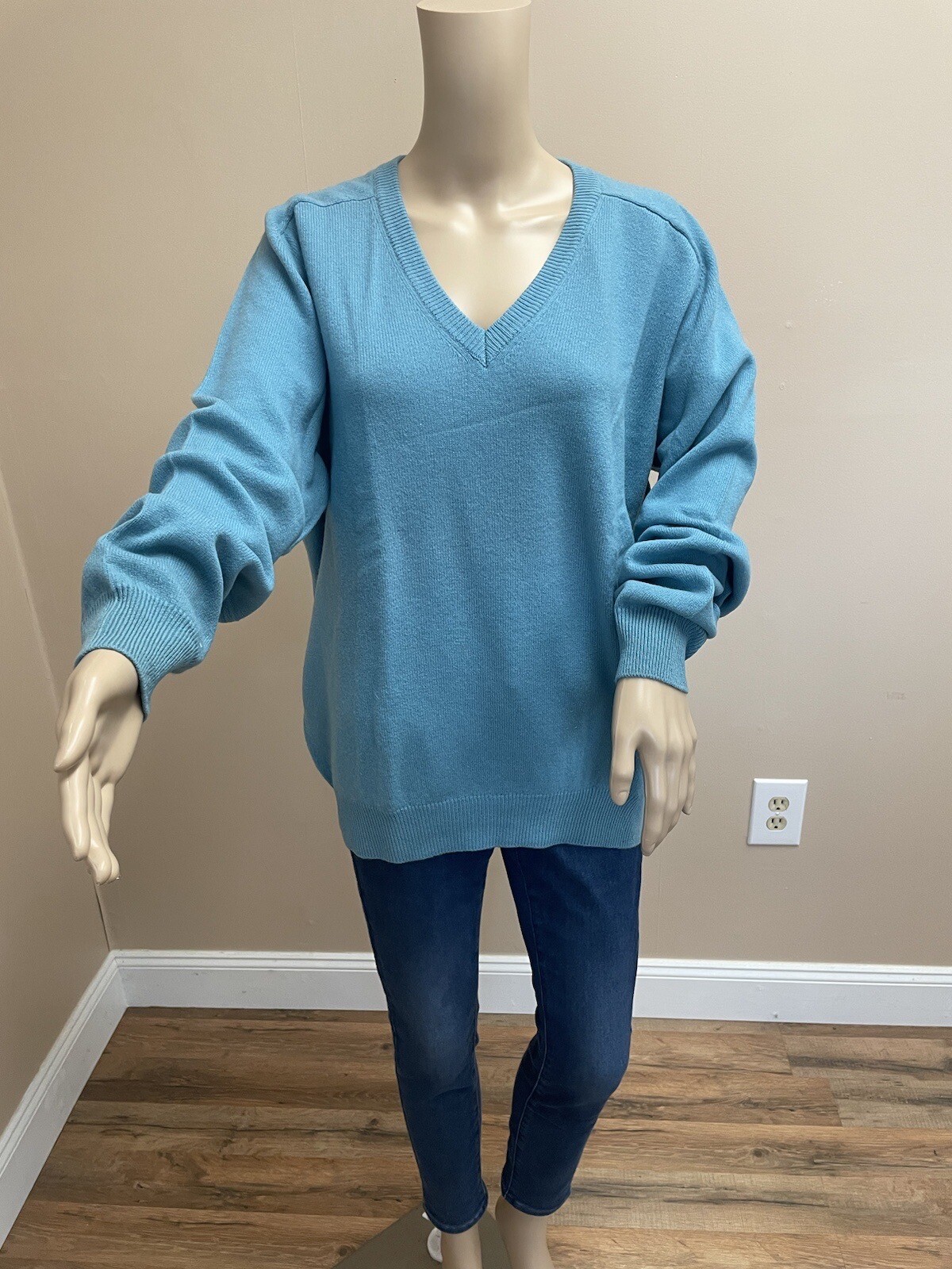 BENETTON  basic V neck wool sweater - image 1