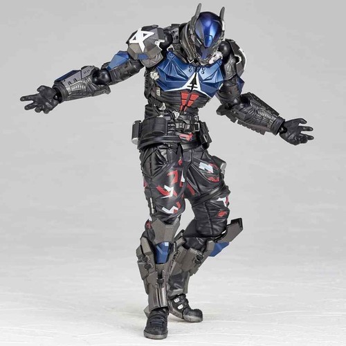 Revoltech Amazing Yamaguchi No.024 Arkham Knight Figure 2022 Ken Elephant Japan - Picture 11 of 12