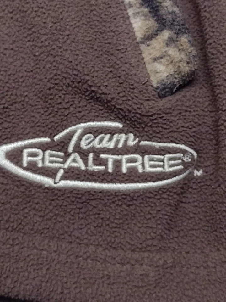 Team Realtree Misses Size L 12-14  Fleece Camo 1/2 Zip Pullover - Image 2 of 4