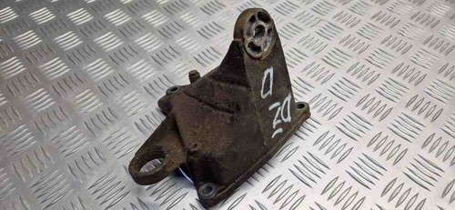 VW PASSAT Variant B5 3B6 Getriebehalter 8D0399114S 1.90 Diesel 2001 31098295