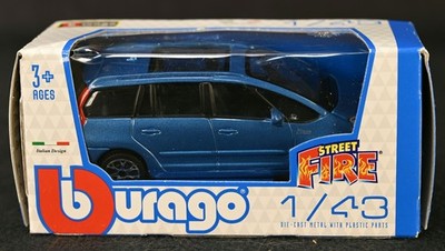 Bburago Street Fire Citroen C4 Picasso Blue 1:43 Die-Cast Metal Model Car