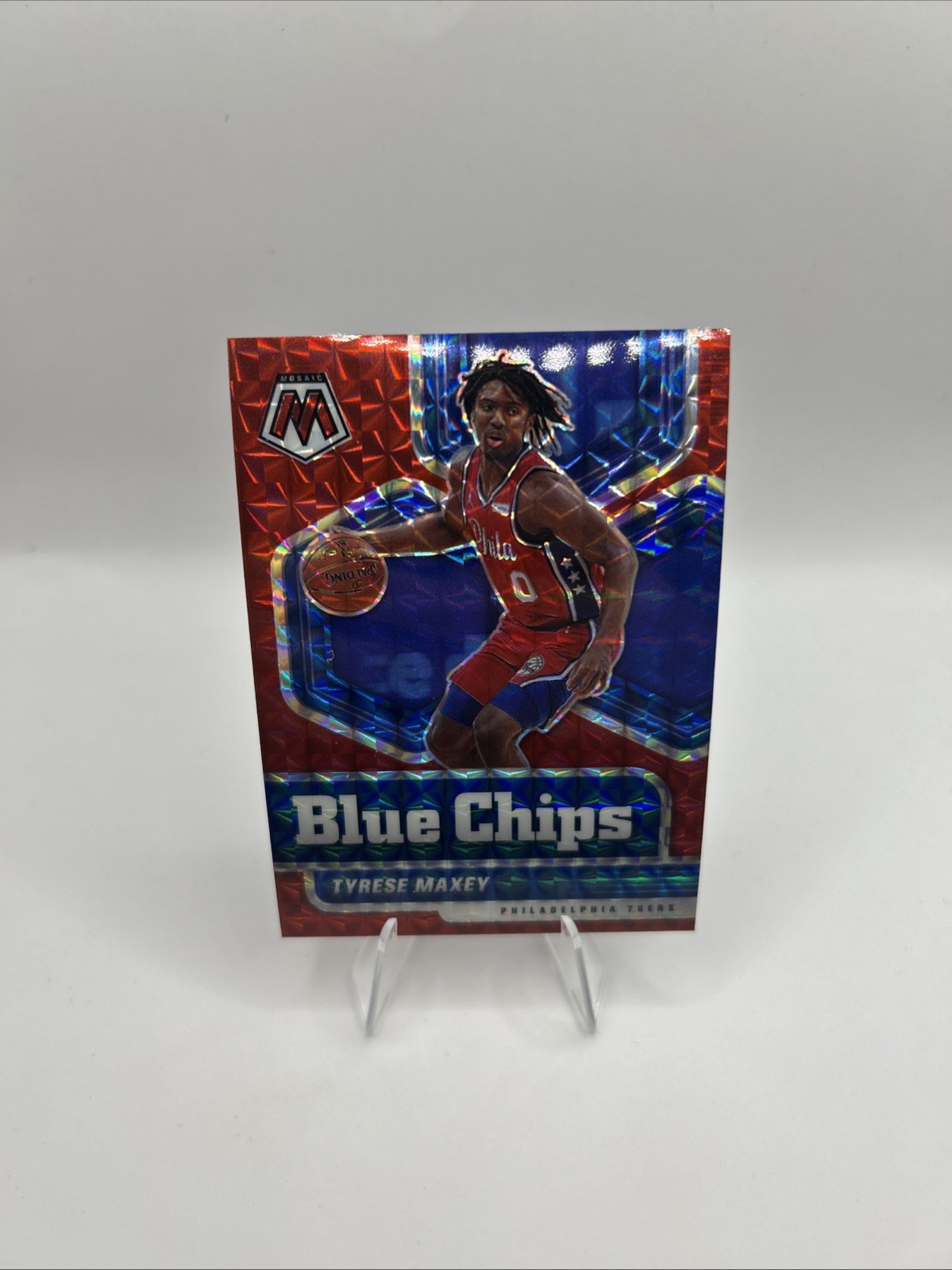 2020-21 Panini Mosaic - Blue Chips Tyrese Maxey #8 Red Mosaic Prizm (RC) 76ers