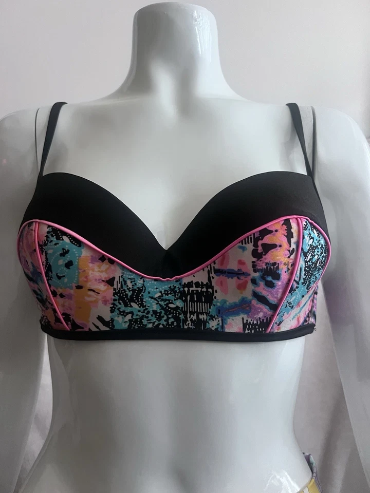 Sujetador de bikini Jessica Simpson sin tirantes con cable incorporado push up pequeño para mujer Foto 2 de 4