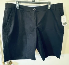 NWT! Crown & Ivy Classic Fit 9” Inseam Black Shorts Size 16W Caroline