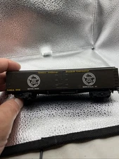 HO SCALE GENERAL AMERICAN PFAUDLER CORP. MILK TANK CAR  KEN