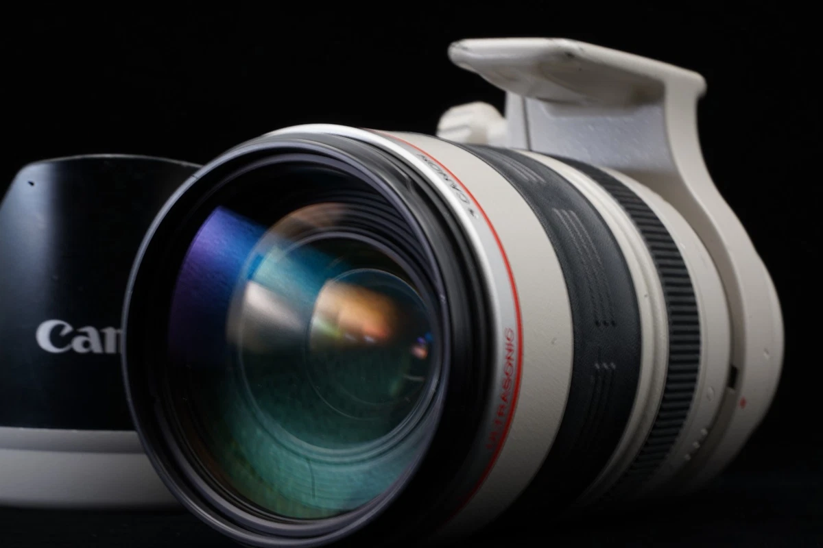 Canon EF Camera Lenses 35-350mm Focal f/3.5-5.6 Maximum Aperture