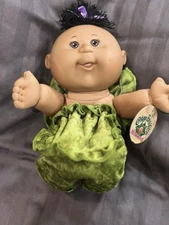 Cabbage Patch Newborn surprise. Comes with hang tag. No bottle or birth cert.