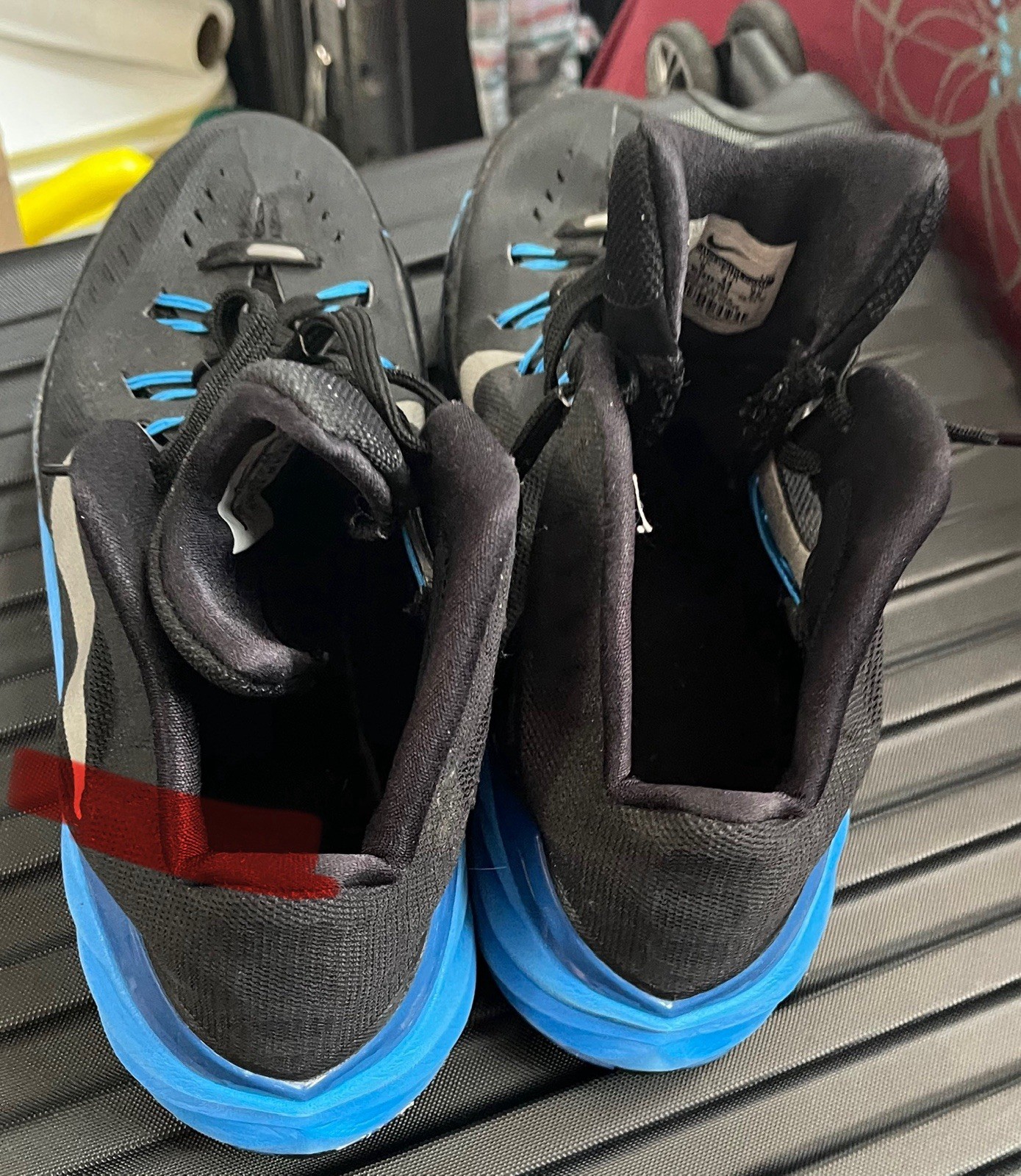 Nike Hyperdunk - image 3