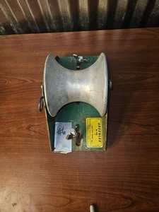 Greenlee 658 12"x5" Aluminum Alloy Tray-Type Sheave w/ Self Lubricating Bearings