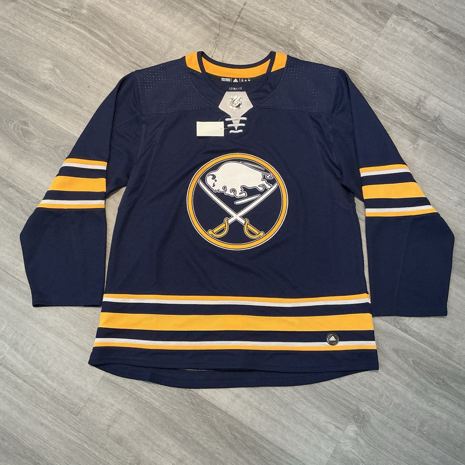 NWOT Navy Buffalo Sabres Authentic Adidas Size 54 Jersey (Blank)