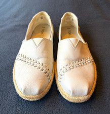 TOMS Women’s White Leather Espadrille Slip-On Flats US 8.5