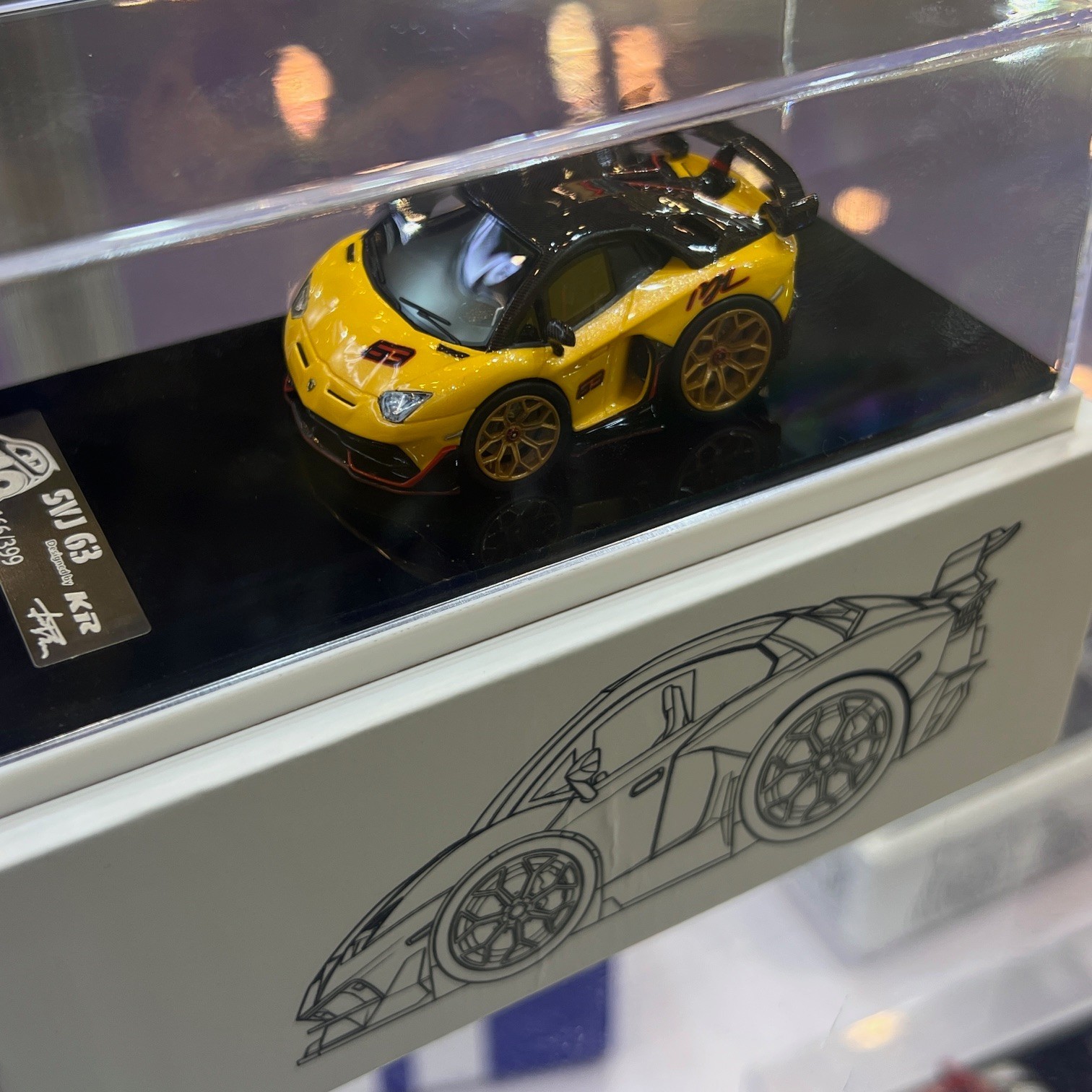 1/64 Era Q Car Lamborghini SVJ Yellow Limited 399 pcs