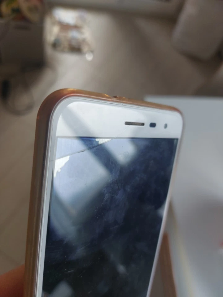 Asus Zenfone 3 ZE552kL 64gb - Immagine 2 di 4