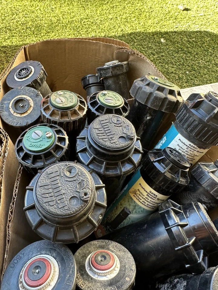 Lot of 25 Rain Bird Hunter Orbit Sprinkler Heads – 21 Working 4 Damaged - Image 4 of 4