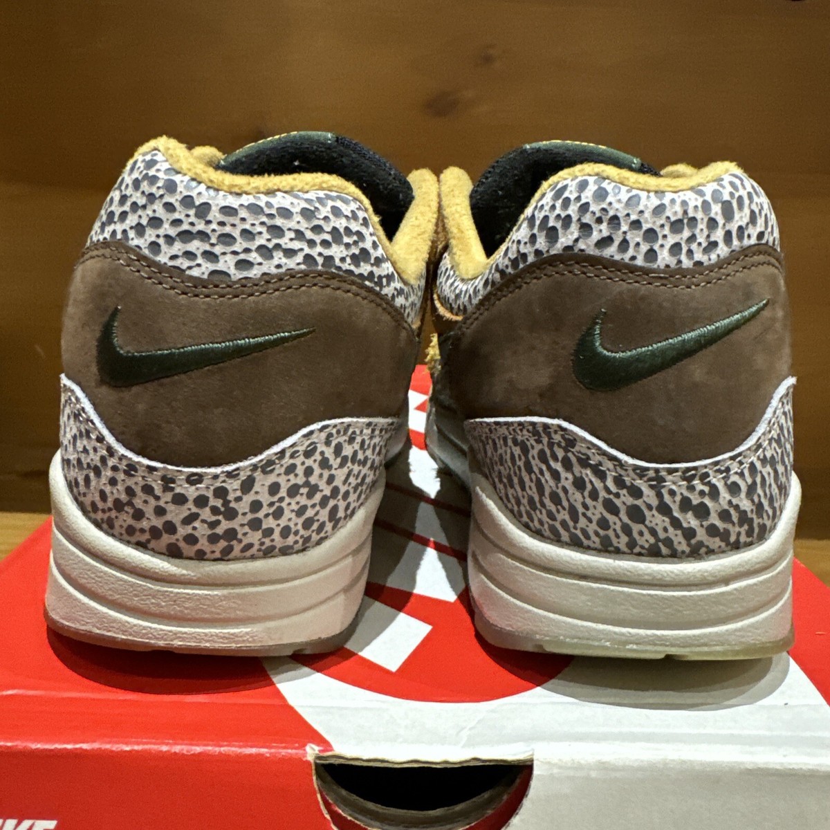 NIKE x ATMOS AIR MAX 1 SAFARI 2016 UK 8 / US 9 100% AUTHENTIC