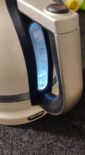 KitchenAid Artisan Almond Cream 1.5L Kettle (FAULTY NOT HEATING) - Picture 11 of 12