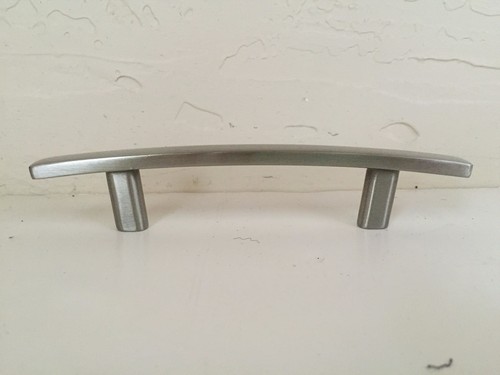 Excellent New Solid Metal Amerock Brushed Brush Nickel Drawer/Cabinet Pulls - Picture 5 of 5
