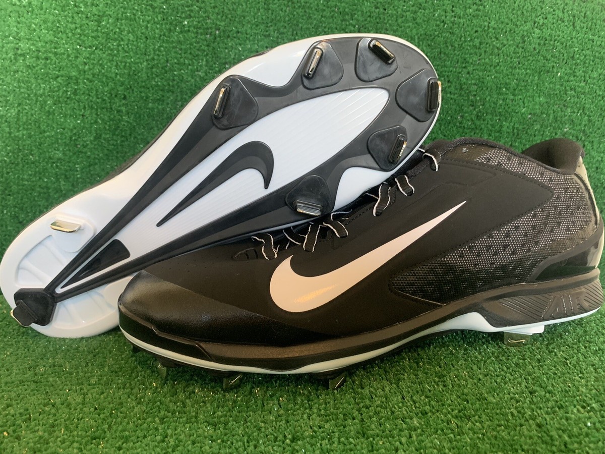 Nike Huarache Pro Low Metal Men's Baseball Cleat Black/White