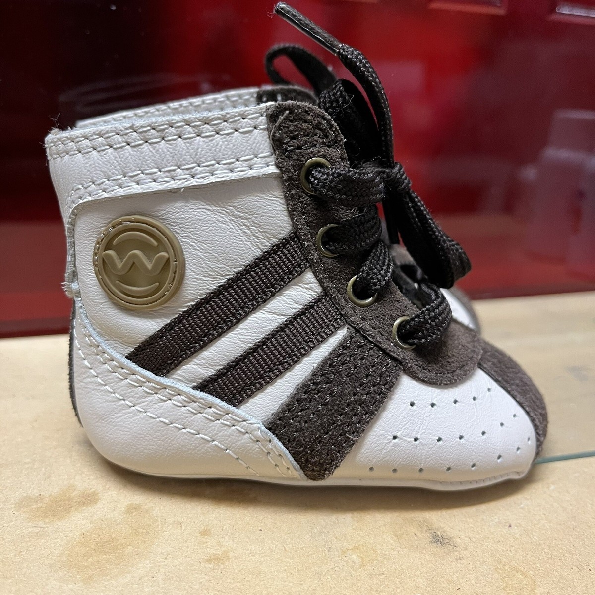 WEEBOK BY REEBOK Baby Unisex Boy Girl High Top Crib Shoes Sneakers Brown  Cream