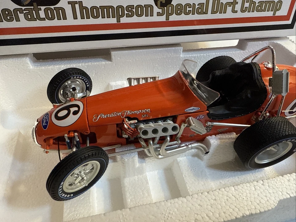 NEW AJ Foyt Sheraton Thompson Special 1/18 GMP Dirt Champ Sprint Car 7622 - Image 3 of 4