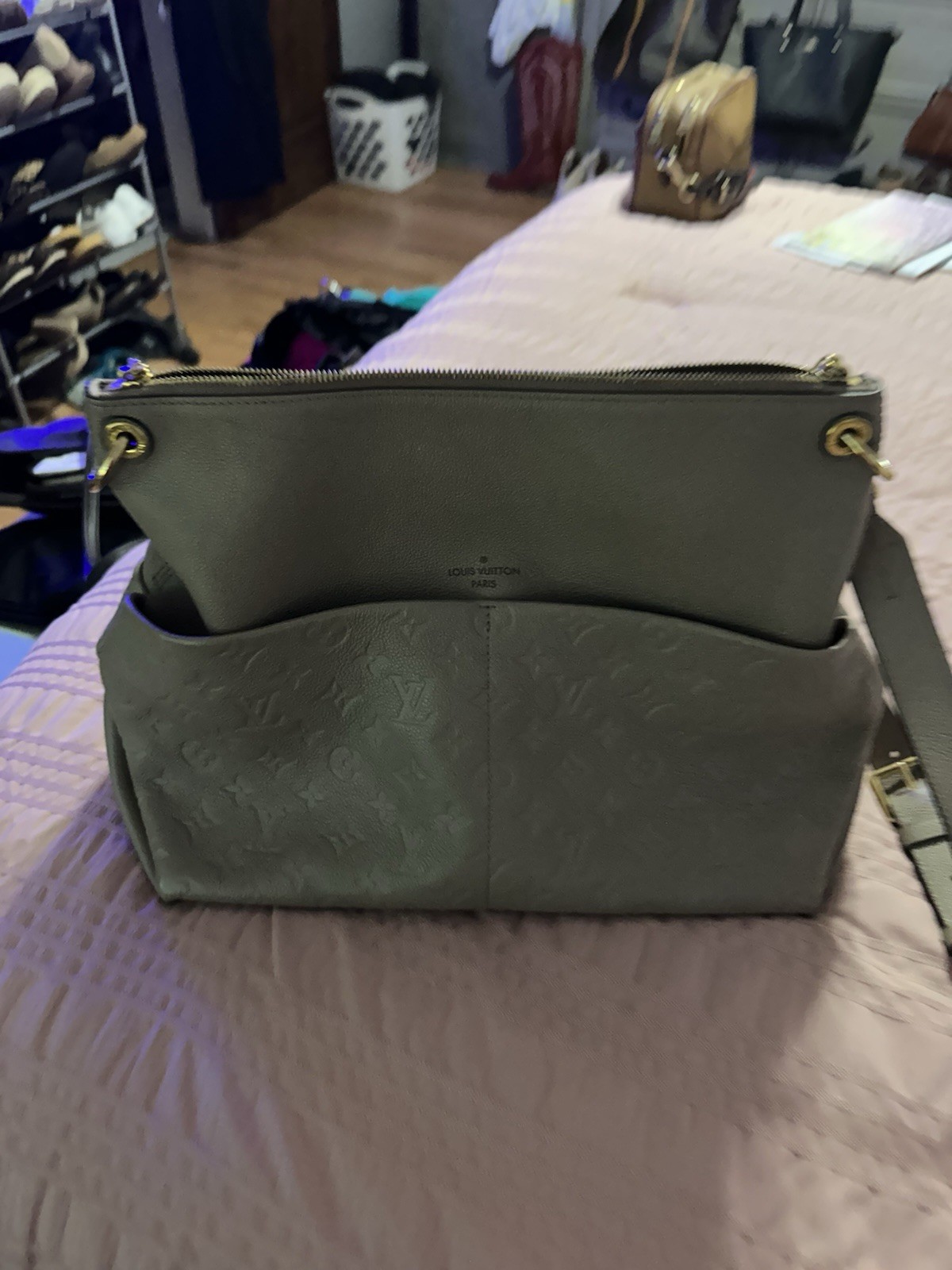 Louis Vuitton Bagatelle Shoulder Bag Dune Leather image 4