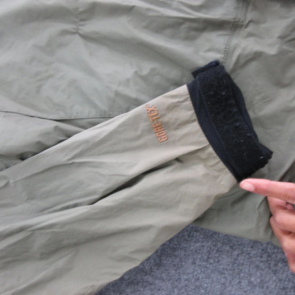 Simms Jacket Men Medium Green Gore-Tex Hood Fishing Rain Shell Waterproof Wading - Image 3 of 4