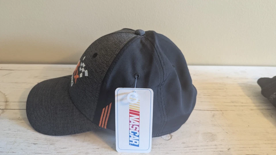 Gorra Nascar Oficial Autografiada #11 Denny Hamlin (Nueva con etiquetas) Foto 4 de 4