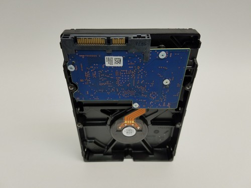 Toshiba DT01ACA100 1 TB 3.5" SATA III 3.5 in Desktop Hard Drive - Picture 3 of 3