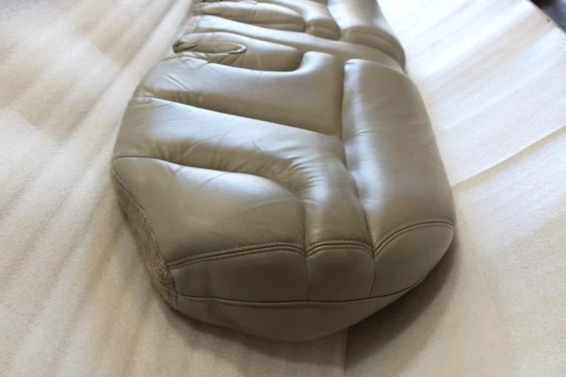 1996 1997 1998 1999 BUICK LESABRE REAR SEAT BOTTOM GRAY LEATHER - Image 3 of 4