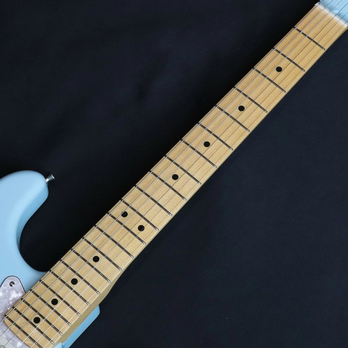 Fender Made In Japan Hybrid II FSR Stratocaster in Daphne Blue JD25020755 Guitar - Picture 7 of 10