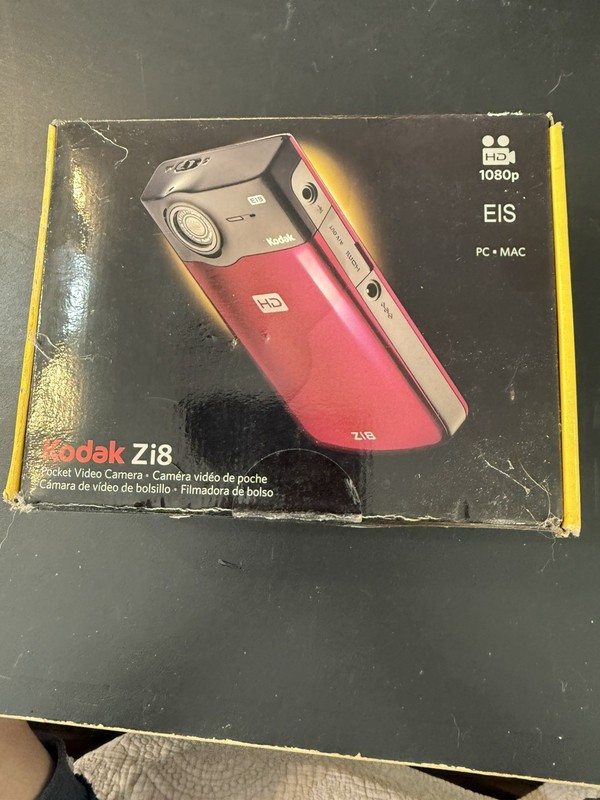 Kodak Zi8 1080p High Def. Pocket Digital Video Camera/Camcorder NIB 