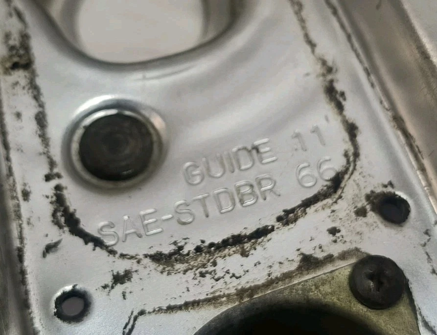 66-67 雪佛兰 II Nova SS One LH 发球杆或右手乘客尾灯挡板带密封 — 第 4/4 张图片