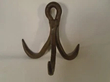 ANTIQUE BLACKSMITH HAND WROUGHT IRON 3 PRONG GRAPPLING HOOK