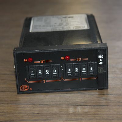 ERO ELECTRONIC SCH2-031-0-2-1 1199K 110V 83-19-122E TEMPERATURE CONTROLLER 2000C