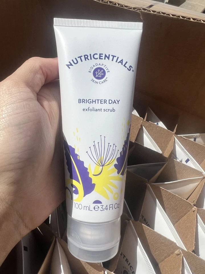 PACK de 6 exfoliantes exfoliantes de día más brillantes Nu Skin Nuskin Nutricentials 3,4 oz 100 ml Foto 2 de 4