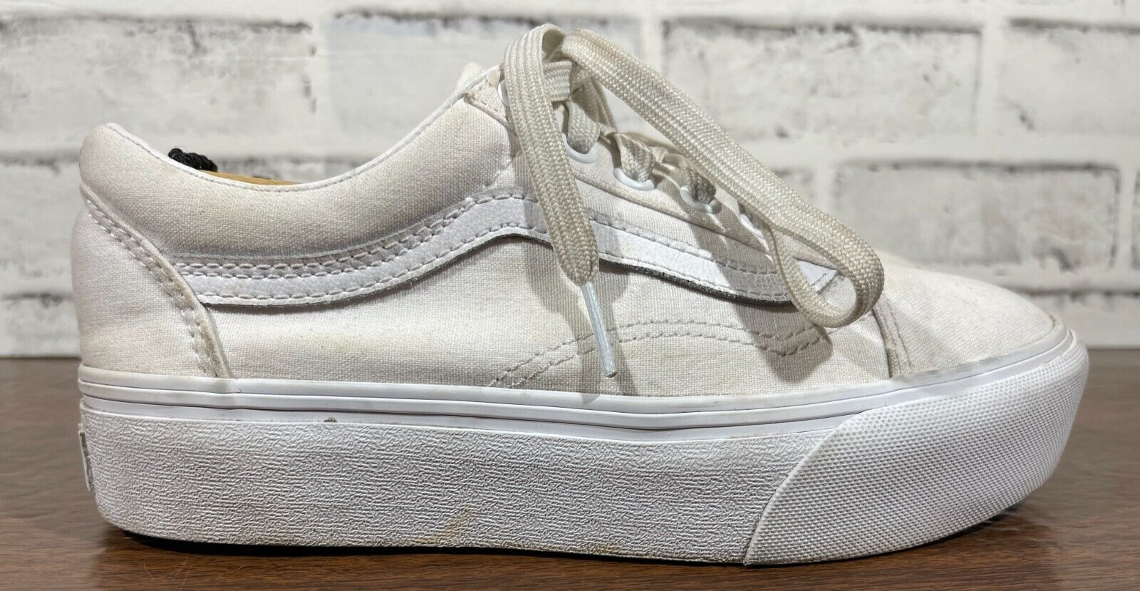 Vans Skate Sneakers Mens 5.5 Womens 7 White Style 721356
