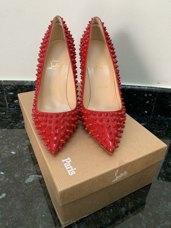 CHRISTIAN LOUBOUTIN RED PATENT LEATHER PIGAL SEXY PUMPS 100mm SZ 39.5 NEW