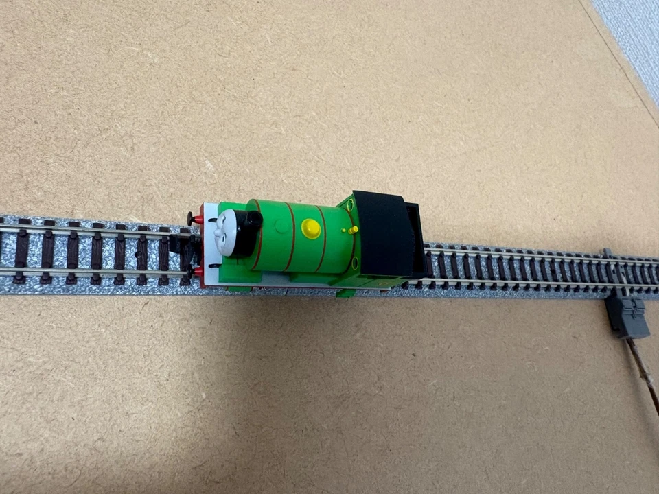 Thomas & Friends Percy N Gauge Scale Tomix 93808 Tomytech without Box Running OK - Image 2 of 4