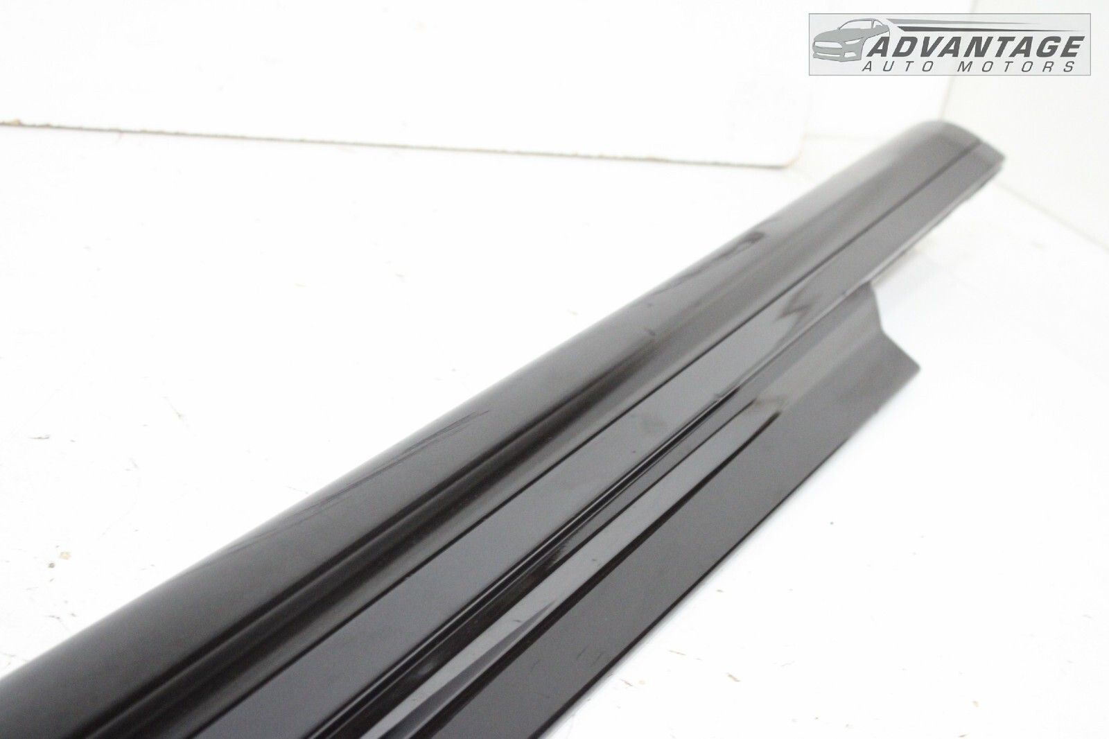 2014-2019 MASERATI GHIBLI LEFT DRIVER SIDE ROCKER SKIRT PANEL MOLDING OEM