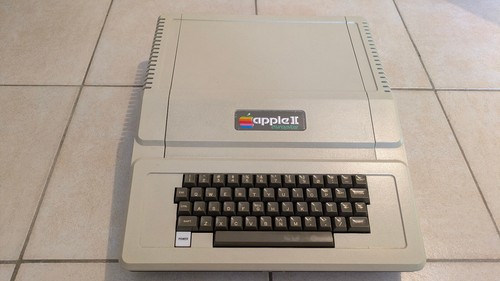 Ordinateur vintage collector 1979 APPLE II 2 + II+ 2+ europlus 64KB + carte VGA - Photo 3/22