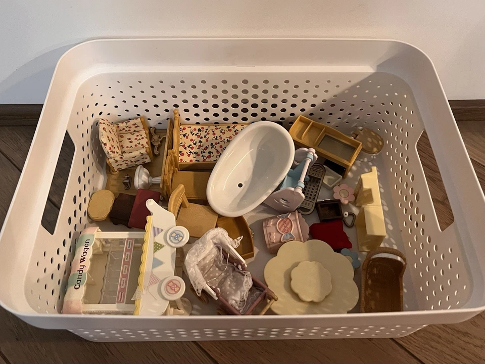 Vintage Sylvanian Families / Calico Critters 2 Box Furniture & Accessories Lot - Image 2 of 4