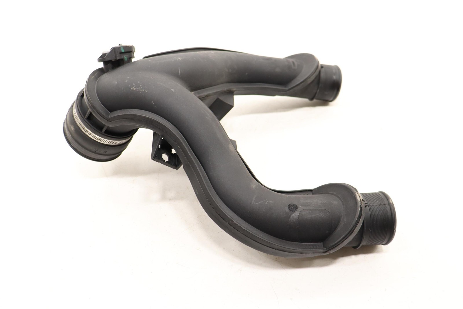 2014 - 2024 MASERATI GHIBLI 3.0L INTERCOOLER PRESSURE AIR INTAKE TUBE DUCT OEM