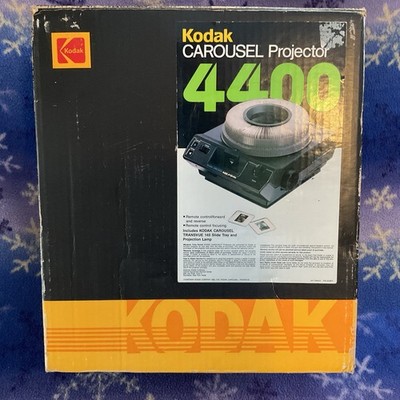 Mint Kodak Carousel 4400 Slide Projector Fully Functional Full Set Up Bundle Kit