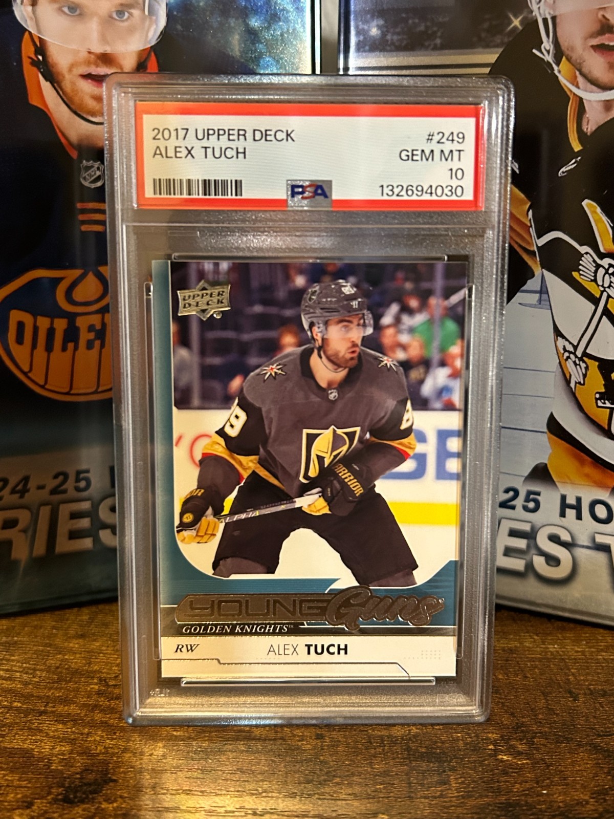 2017-18 UPPER DECK SERIES 1 ALEX TUCH YOUNG GUNS #249 PSA 10 GEM